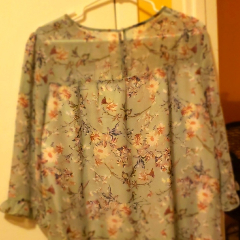 Woman's blouse